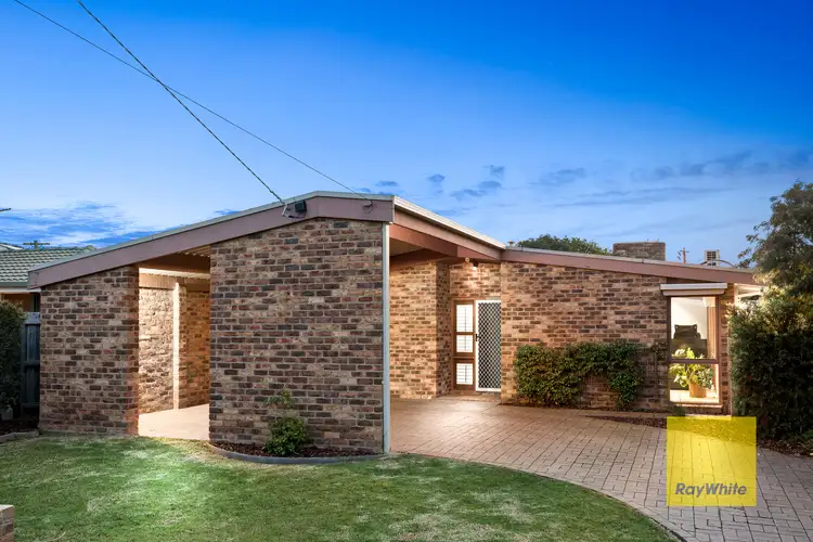 10 Crestmoor Drive, Highton VIC 3216
