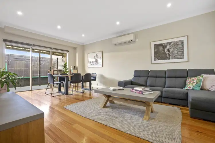 2/24 Primula Avenue, Brooklyn VIC 3012