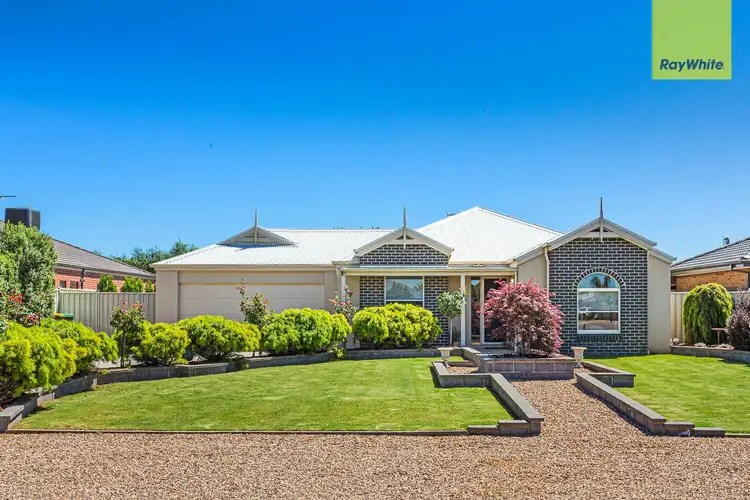 7 Douglas Close, Darley VIC 3340