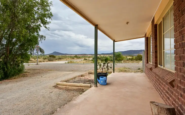 24 Durnford Road, Quorn SA 5433