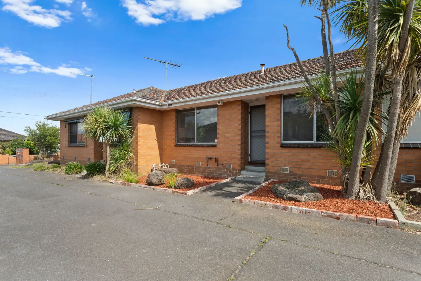 Main view of Homely unit listing, 2/38 Spring Street, Thomastown VIC 3074