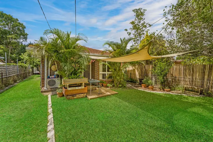 42 Sportsground Street, Redcliffe QLD 4020