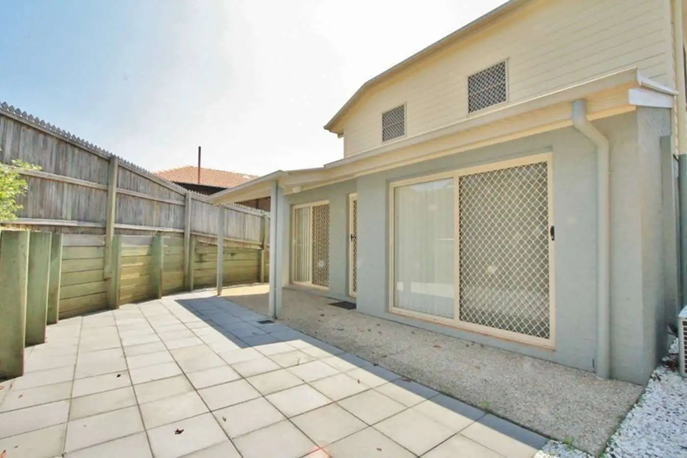 Main view of Homely townhouse listing, 1/29 Oatland Crescent, Holland Park West QLD 4121