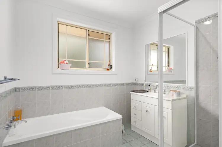 Fifth view of Homely villa listing, 2/29 Gloucester Circuit, Albion Park NSW 2527