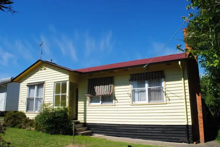 Fifth view of Homely house listing, 7 Swinburne Avenue, Myrtleford VIC 3737