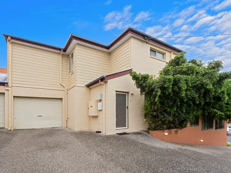 1/18 Lockhart Street, Woolloongabba QLD 4102