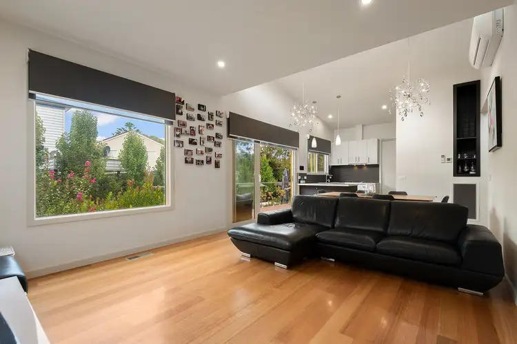 Second view of Homely house listing, 2/21 Belle Crescent, Mordialloc VIC 3195