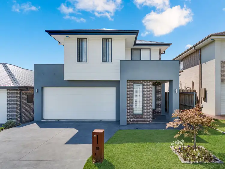 16 Romney Street, Elderslie NSW 2570