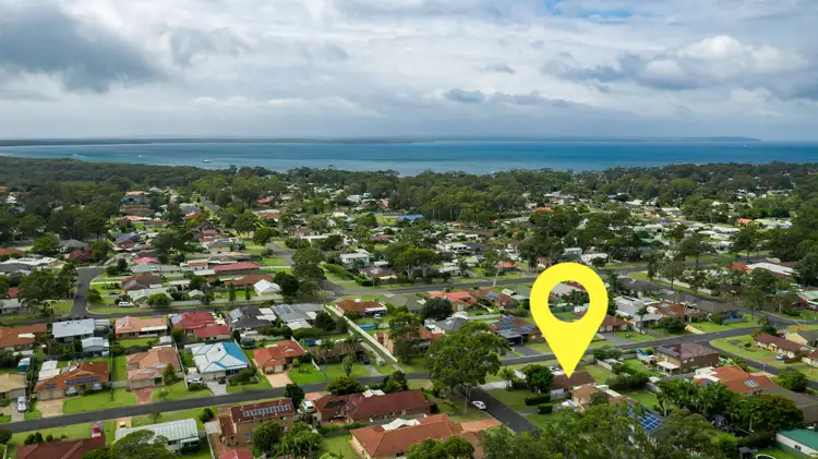 100 Hollingsworth Crescent, Callala Bay NSW 2540