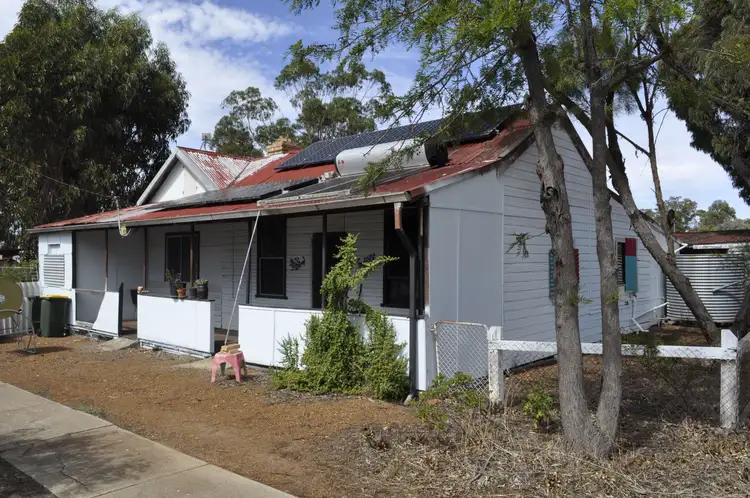 31 Ivy Street, Broomehill WA 6318
