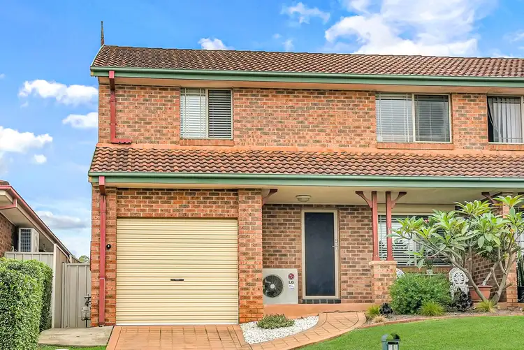 25 Griffin Place, Doonside NSW 2767