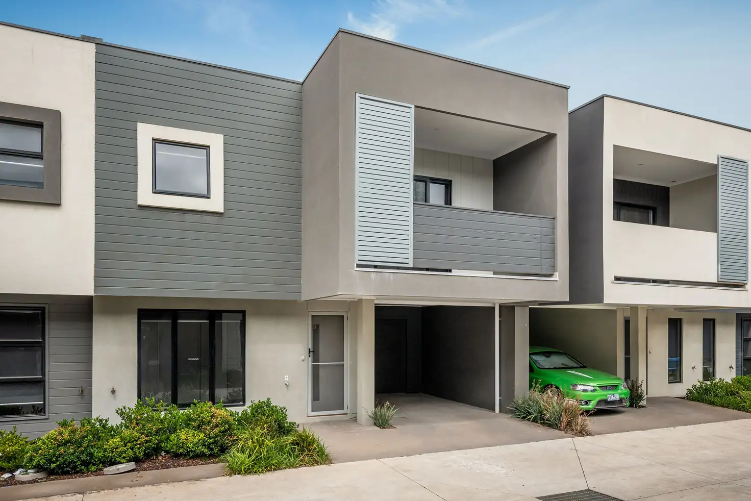 Main view of Homely house listing, 8 Nugget Way, Cranbourne East VIC 3977