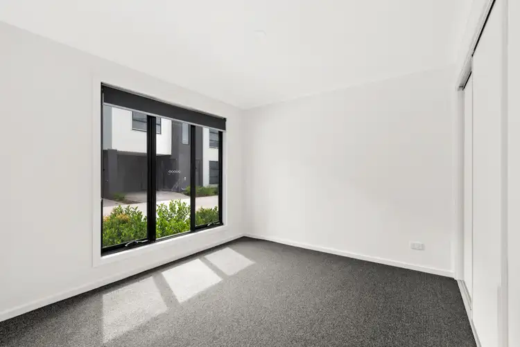 Sixth view of Homely house listing, 8 Nugget Way, Cranbourne East VIC 3977
