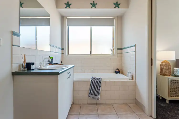 Fifth view of Homely unit listing, 2/12 Mirabel Avenue, Ringwood East VIC 3135