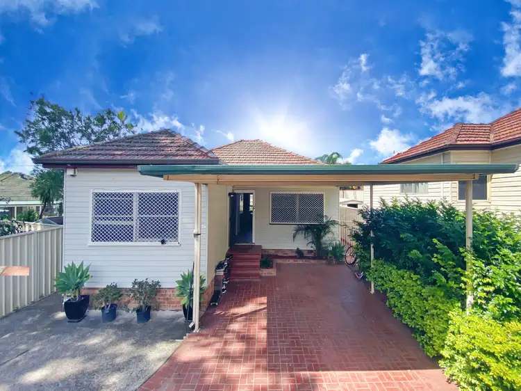 21a Junction Road, Peakhurst NSW 2210