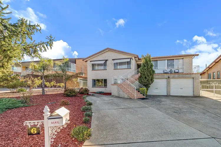 6 Webb Place, Weetangera ACT 2614