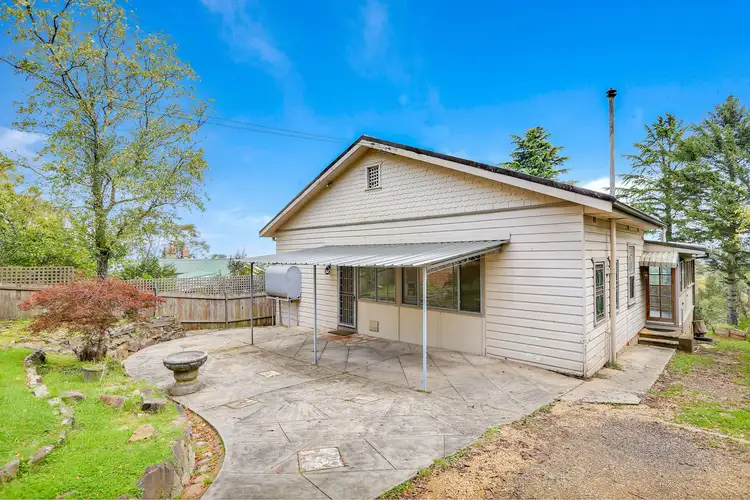 10 Lookout Street, Blackheath NSW 2785