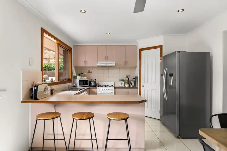 Second view of Homely unit listing, 2/29 Heatherhill Road, Frankston VIC 3199