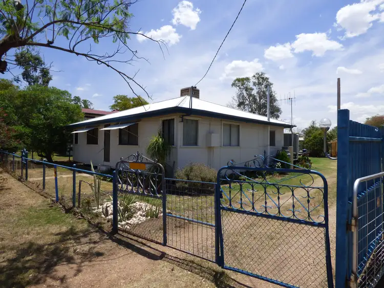 56 Moore Street, Dirranbandi QLD 4486
