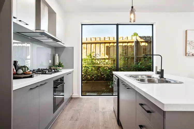 Fourth view of Homely townhouse listing, 2/51 Newman Road, Croydon VIC 3136