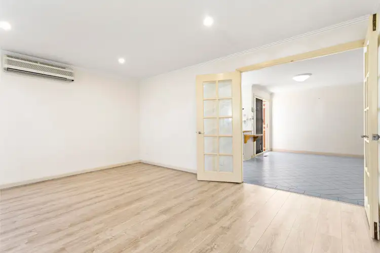 Fifth view of Homely unit listing, 10 Dorman Court, Mill Park VIC 3082