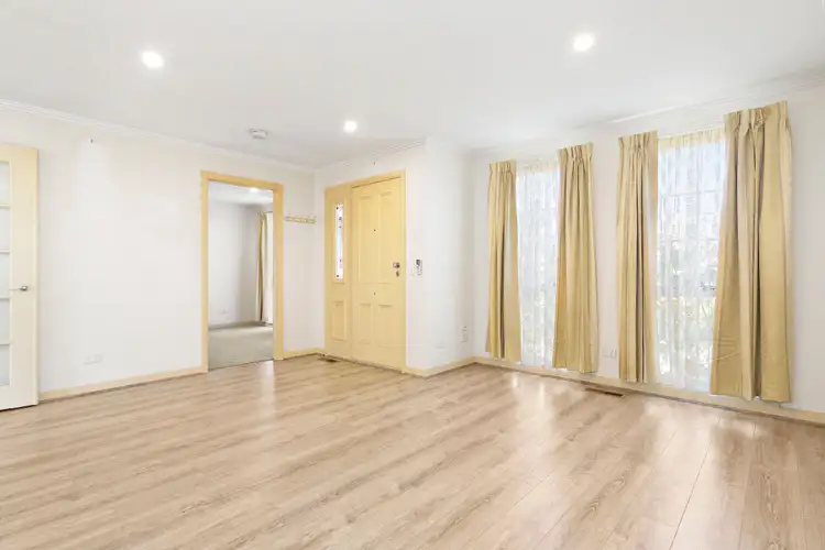 Sixth view of Homely unit listing, 10 Dorman Court, Mill Park VIC 3082