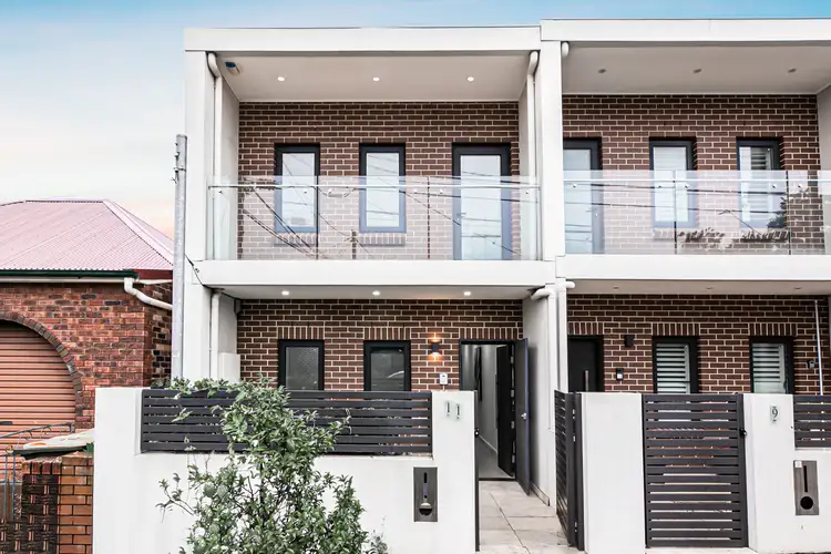 11 Sutherland Street, St Peters NSW 2044
