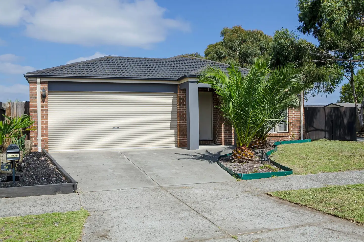 Main view of Homely house listing, 19 Ferndown Drive, Cranbourne VIC 3977