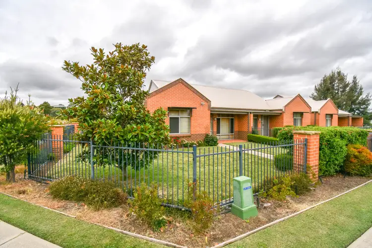Main view of Homely house listing, 1/48 Rosemont Avenue, Kelso NSW 2795
