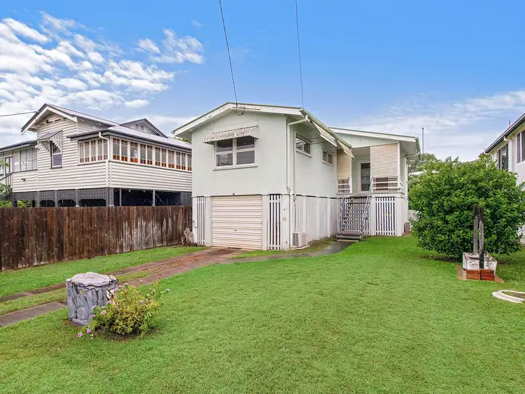15 Railway Terrace, Corinda QLD 4075