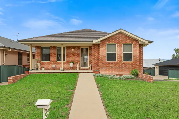 43 The Heights, Tamworth NSW 2340