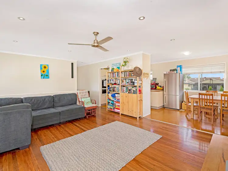 Second view of Homely house listing, 10 Silex Street, Mansfield QLD 4122