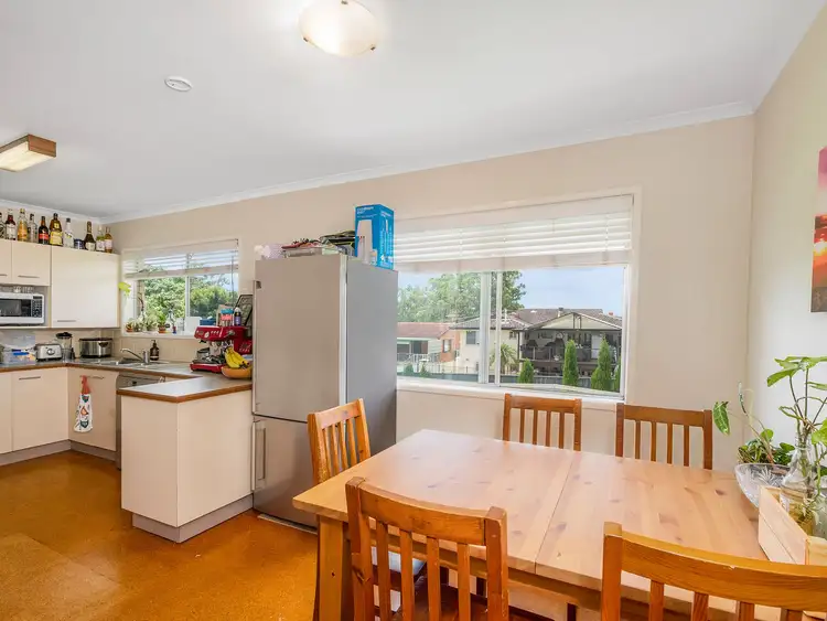 Fifth view of Homely house listing, 10 Silex Street, Mansfield QLD 4122