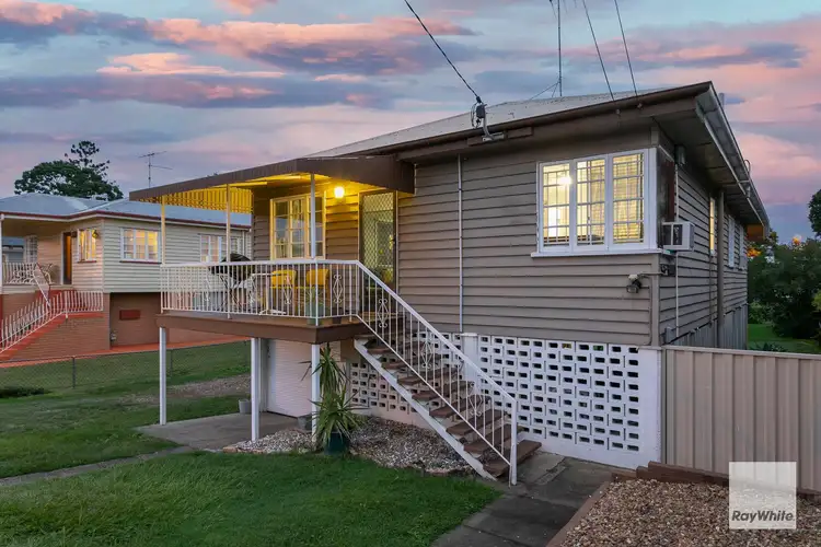 113 Macrossan Avenue, Norman Park QLD 4170