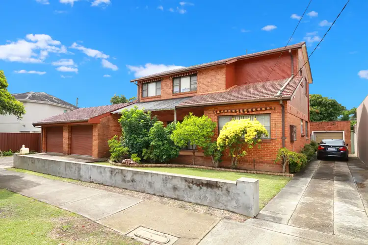 15 Illawarra Parade, Beverly Hills NSW 2209