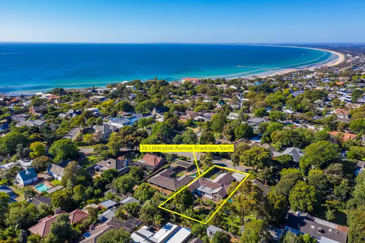26 Liddesdale Avenue, Frankston South VIC 3199