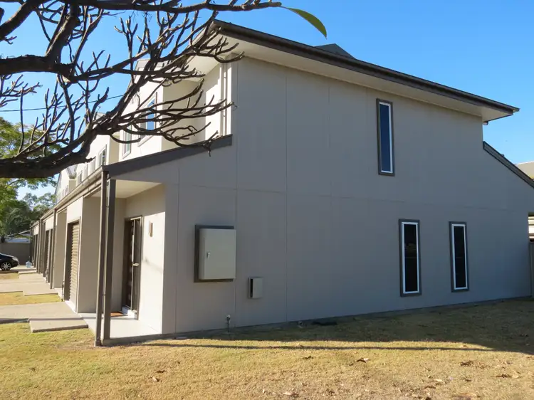 Second view of Homely townhouse listing, 1/36 Opal Street, Emerald QLD 4720