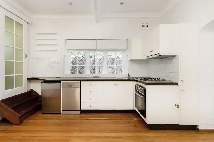 Fifth view of Homely apartment listing, 5/4 Holdsworth Avenue, Elizabeth Bay NSW 2011