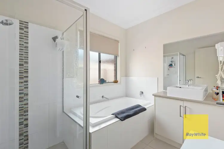 Sixth view of Homely house listing, 4 Yeoman Crescent, Leopold VIC 3224