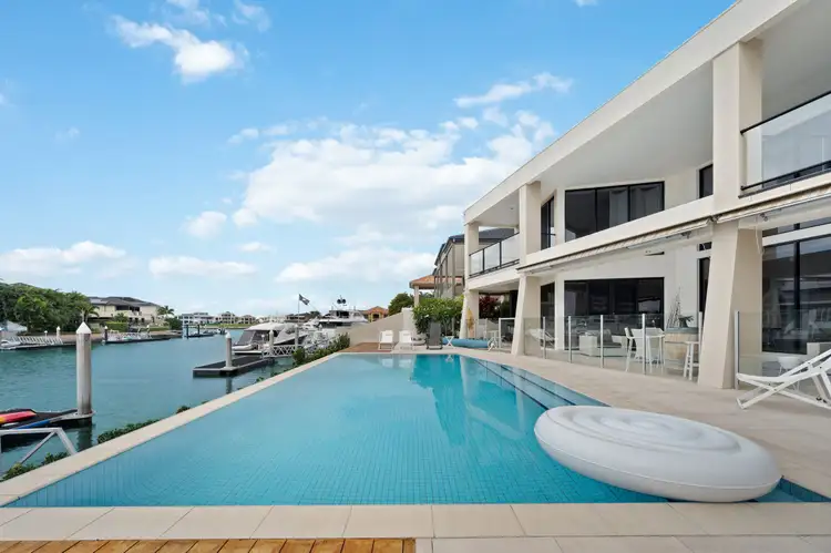 79 The Sovereign Mile, Sovereign Islands QLD 4216