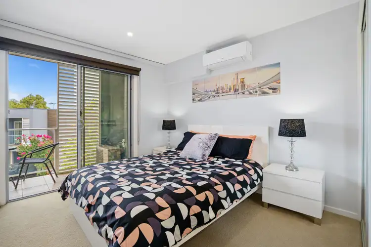 Fifth view of Homely townhouse listing, 19 Silverash Drive, Bundoora VIC 3083