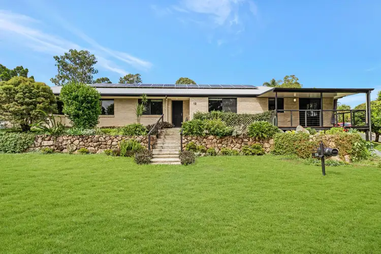 13 Loane Drive, Edens Landing QLD 4207