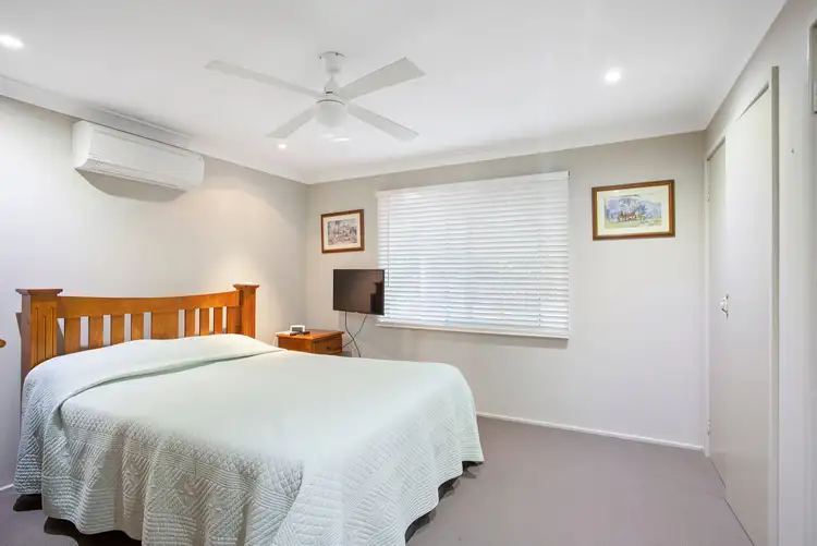 Fifth view of Homely house listing, 15 St James Avenue, Berkeley Vale NSW 2261