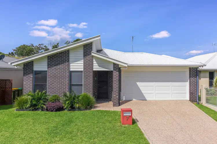 Second view of Homely house listing, 7 Parkview Drive, Little Mountain QLD 4551