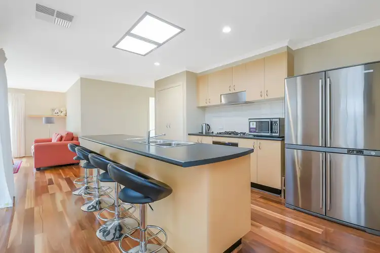 Sixth view of Homely house listing, 17 Kinsale View, Berwick VIC 3806