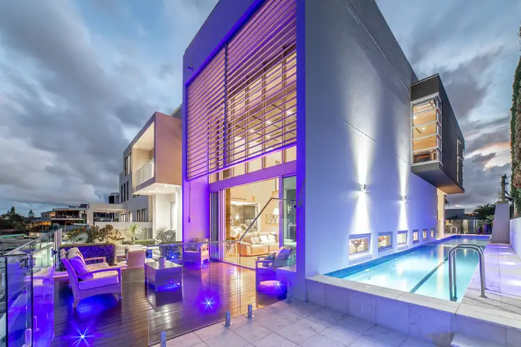 95 Gibraltar Drive, Isle Of Capri QLD 4217