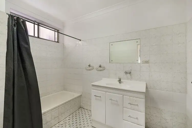 Fifth view of Homely unit listing, 4/57 Dunmore Terrace, Auchenflower QLD 4066