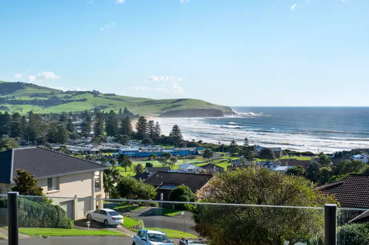 Second view of Homely house listing, 5 Robson Place, Gerringong NSW 2534