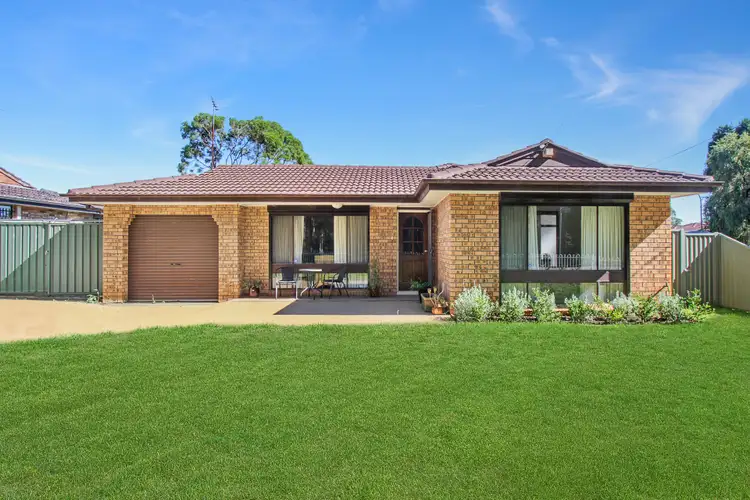14 Christie Street, Prairiewood NSW 2176