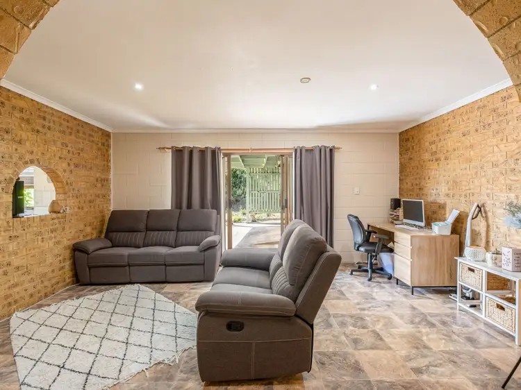 14 Araluen Terrace, Monkland QLD 4570